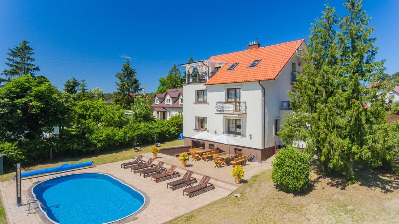 Bryza Jantar Apartamenty Z Sauna & Domki Z Kominkami Exterior foto